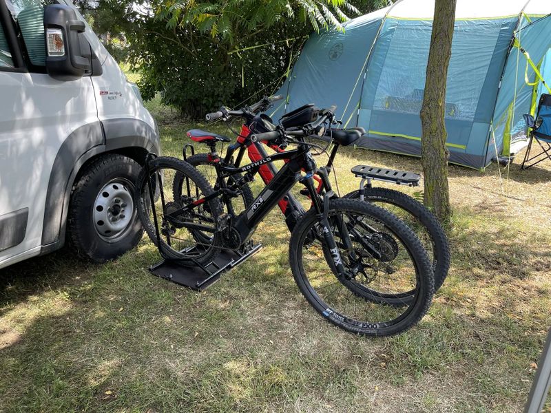 2ks Rotwild RX+, Shimano XT, červené a černé, velikost M