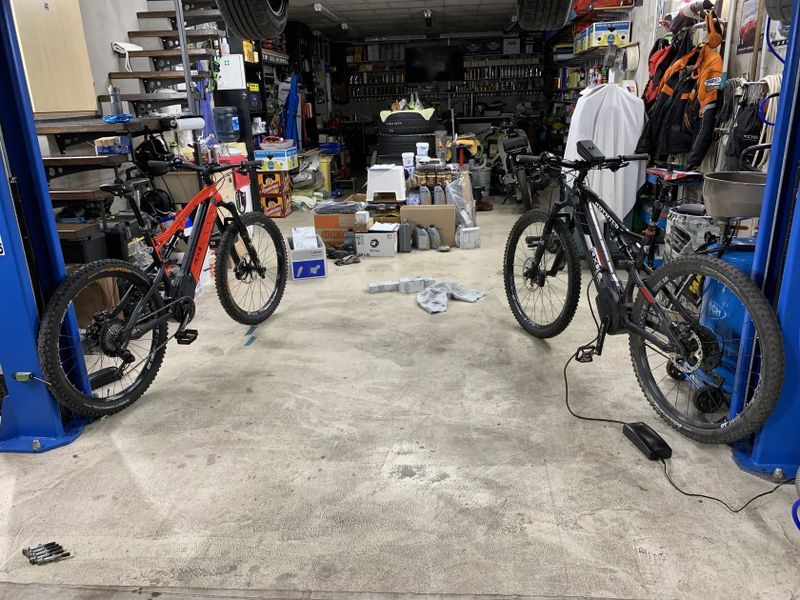 2ks Rotwild RX+, Shimano XT, červené a černé, velikost M
