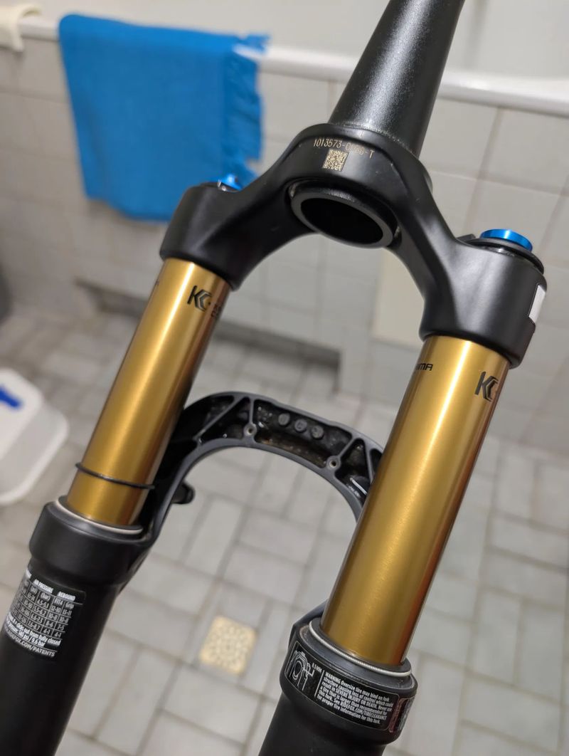 2022 Factory SC 32 FLOAT 29 100mm FIT4