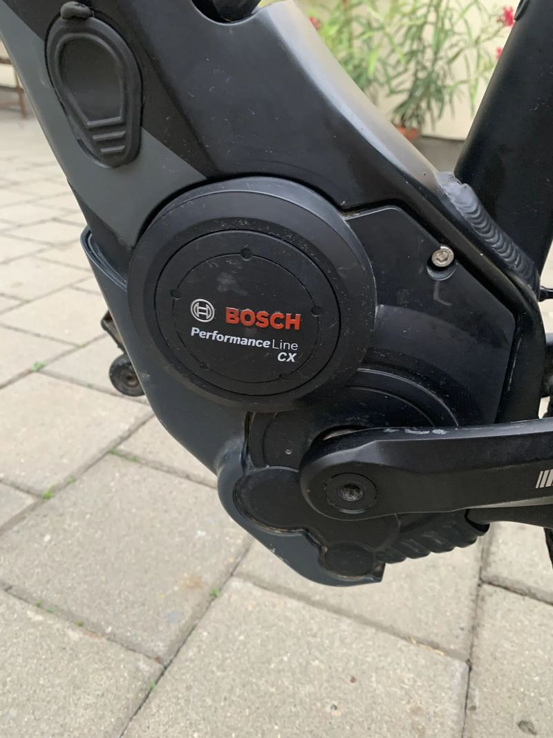Cube Reaction hybrid PRO Bosch 