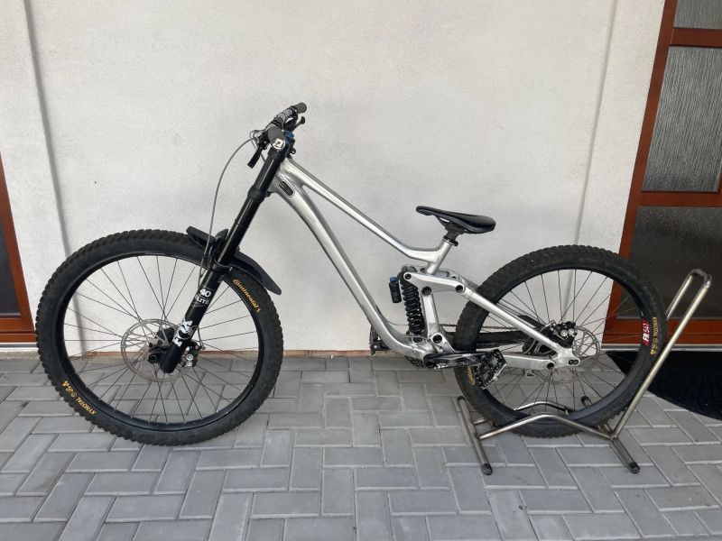 Scott Gambler 920 velikost L mullet