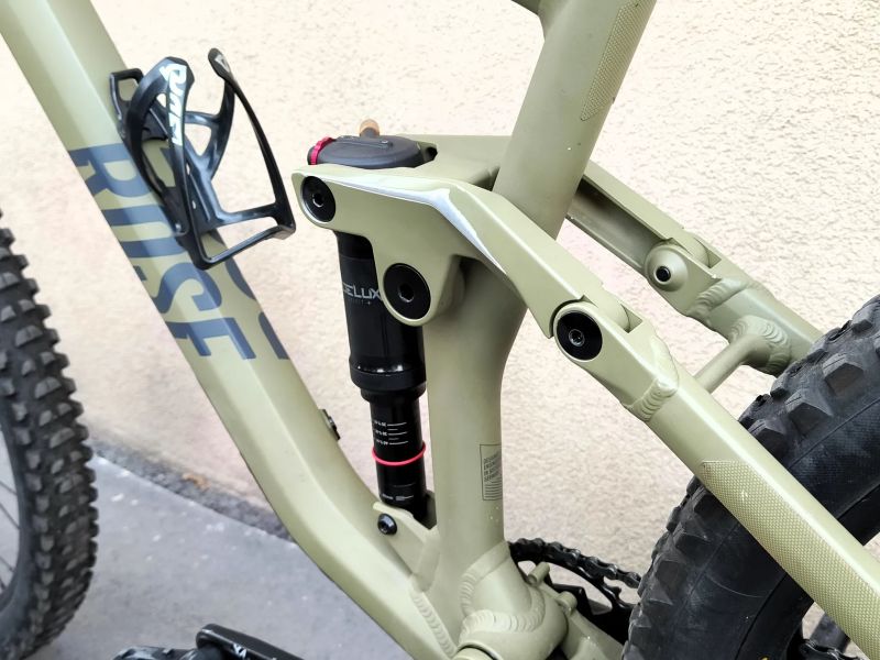 ROSE ROOT MILLER 2023, vel. XL, 29", Zdvihy 170/ 150 mm, TOP STAV, Marzocchi Bomber Z1 