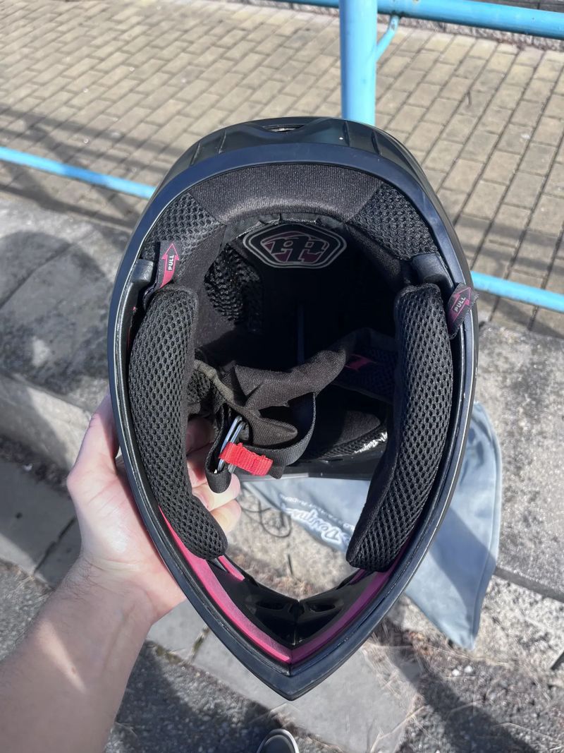 Troy Lee Designs D3 Fiberlite black