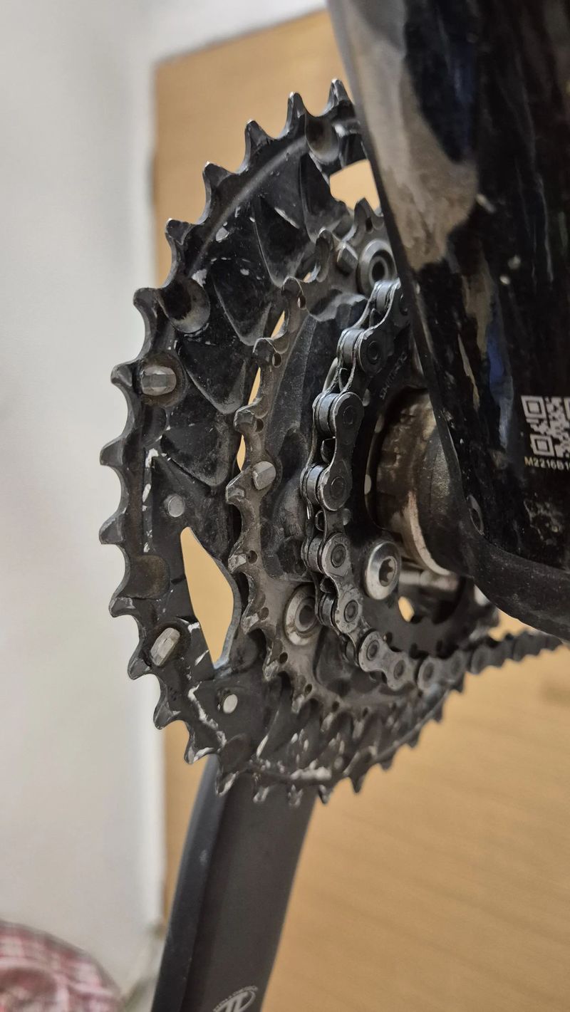 Kliky trojtác Shimano SLX 40-30-22, málo jeté 