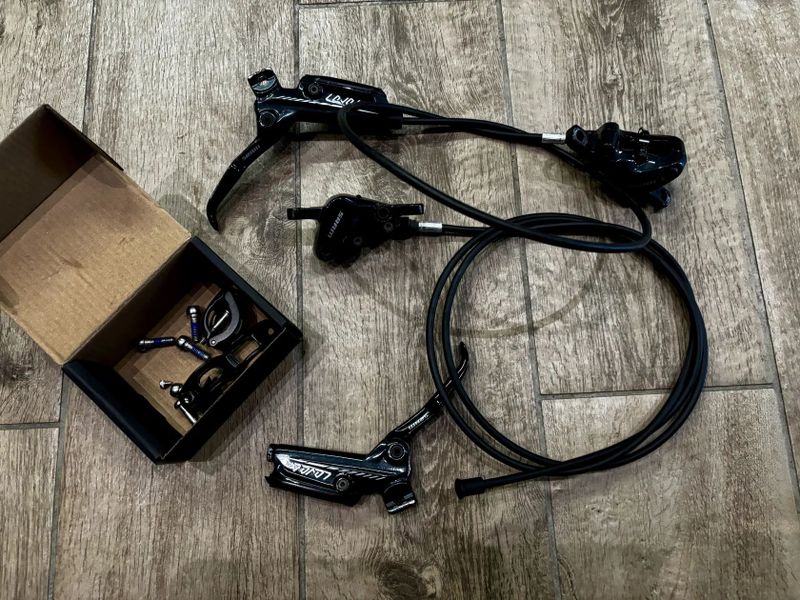 MTB Kotoucove brzdy SRAM Level TL