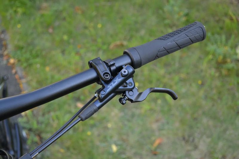 Canyon Neuron 7 (M) Top Stav