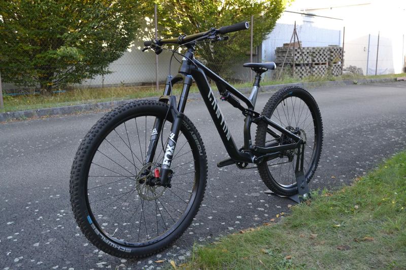 Canyon Neuron 7 (M) Top Stav