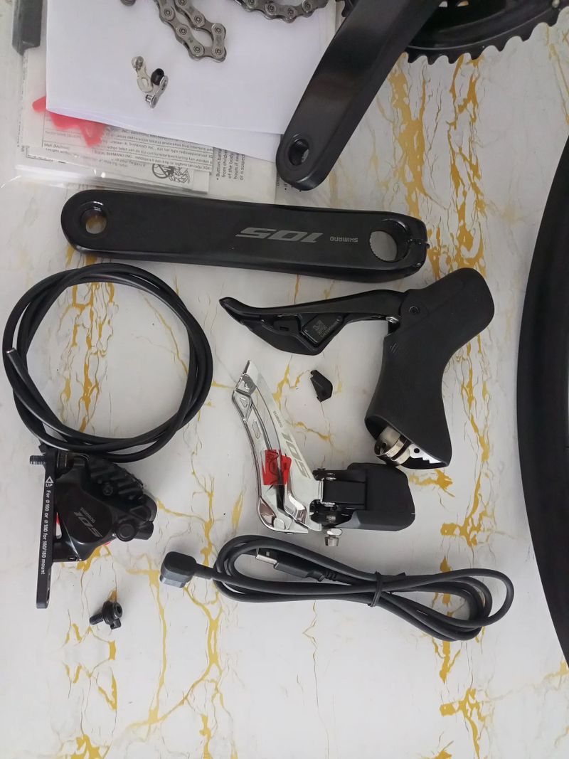Nová sada Shimano Di2 2x12 R7170 + DT Swiss 
