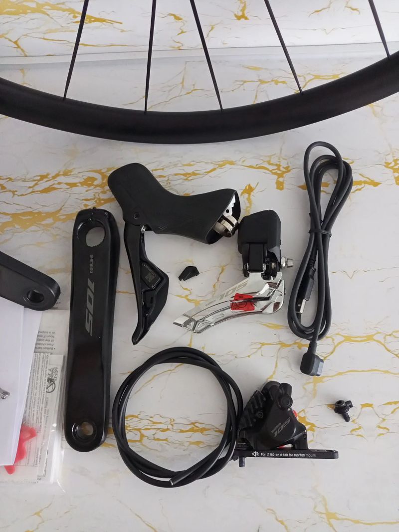 Nová sada Shimano Di2 2x12 R7170 + DT Swiss 
