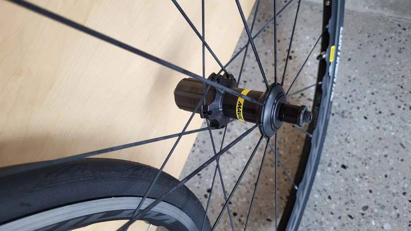Zapletená silniční kola MAVIC KSYRIUM Elite UST 25