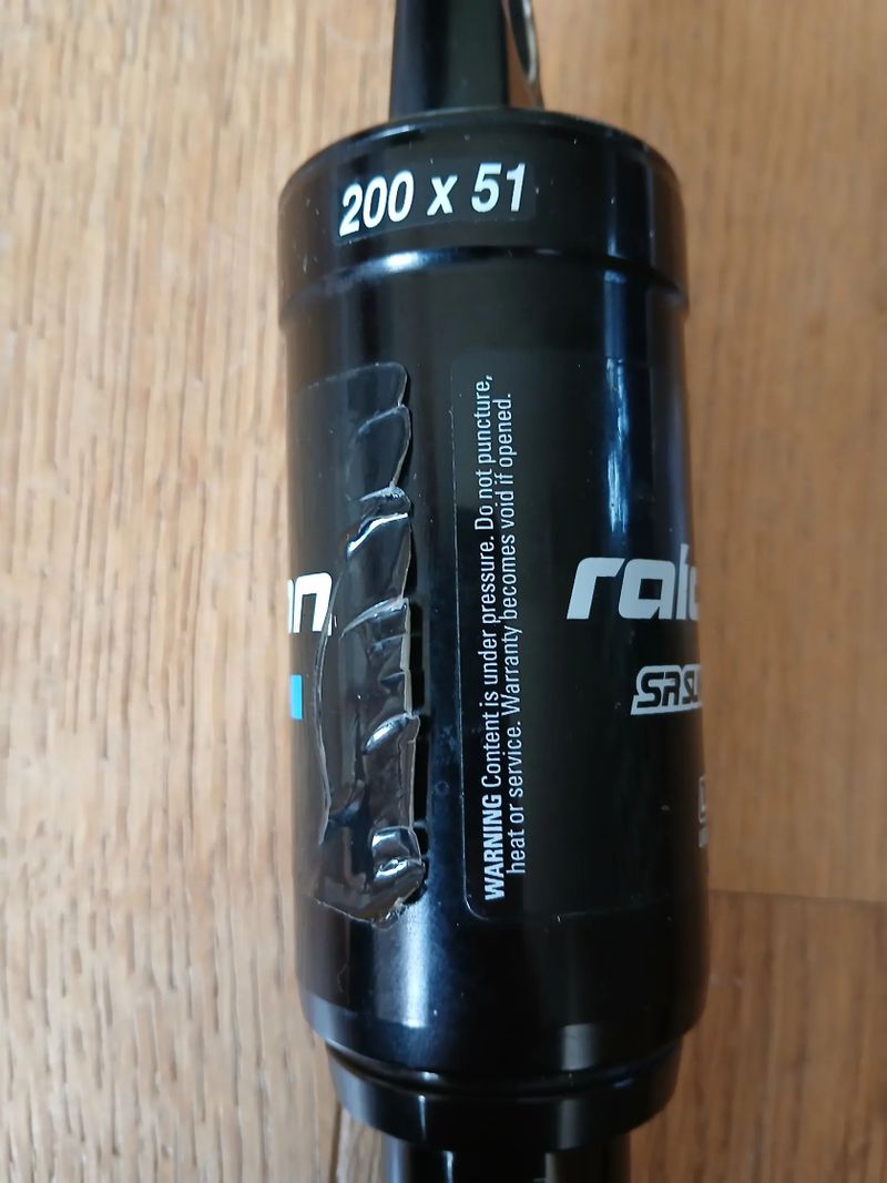 Tlumič SR SUNTOUR Raidon 