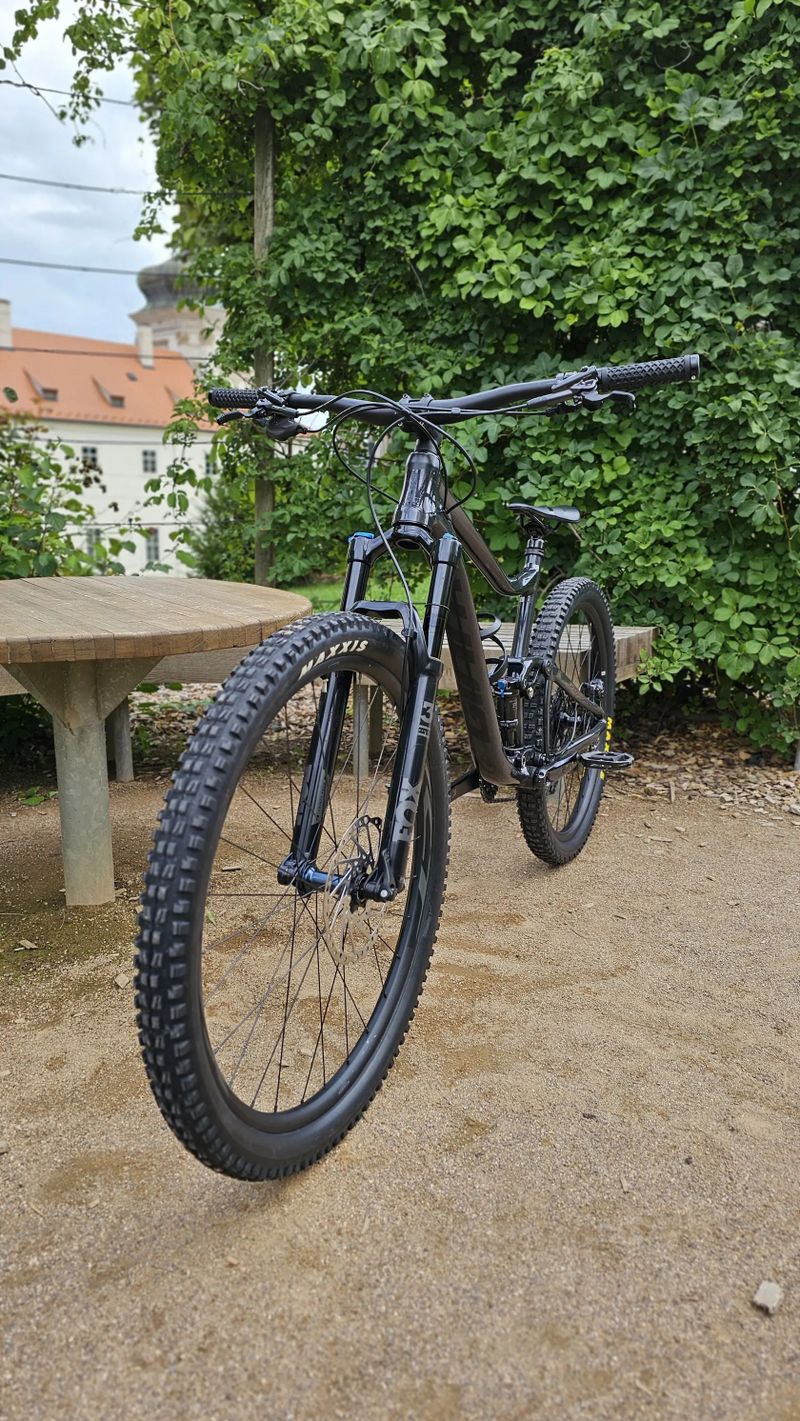 Giant Trance 1