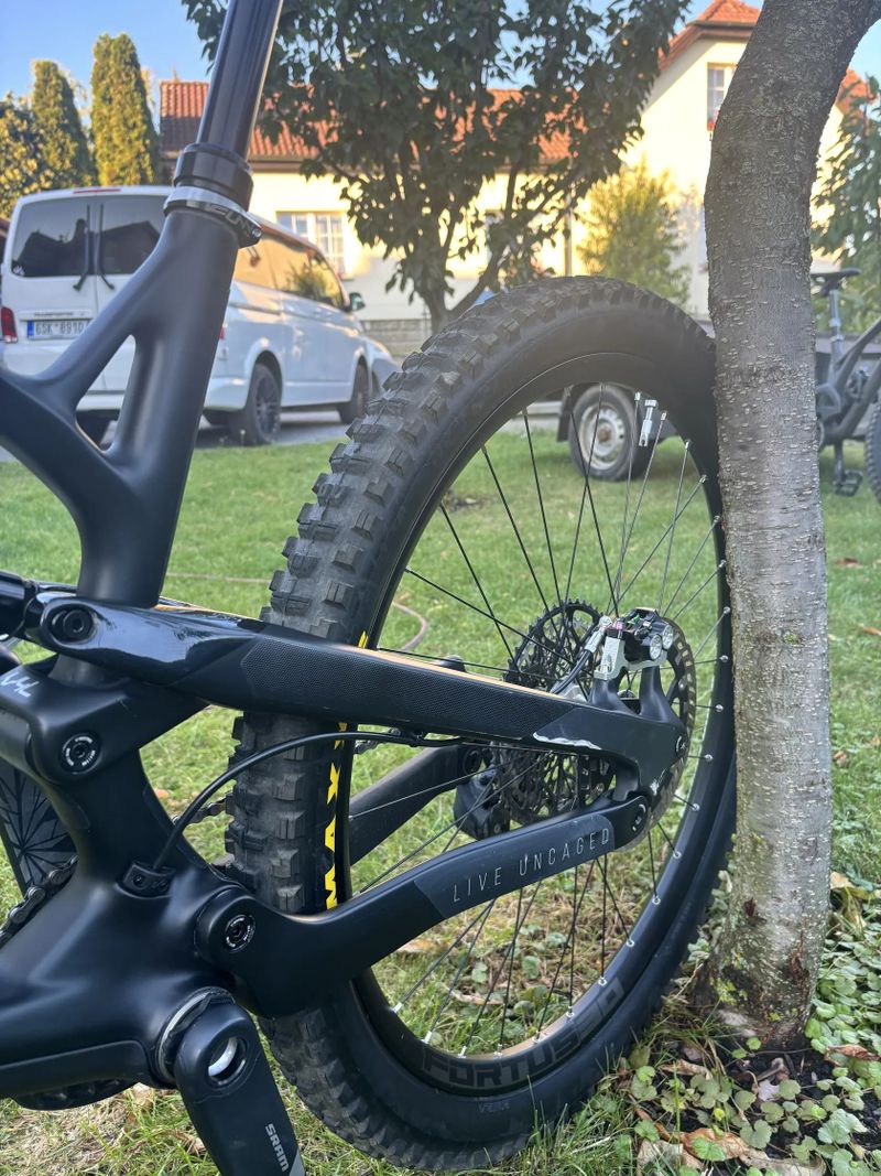 YT Industries Jeffsy