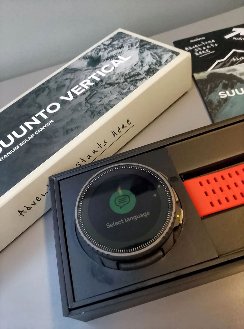 Suunto Vertical Titanium Solar Canyon, zánovní, top stav, záruka 