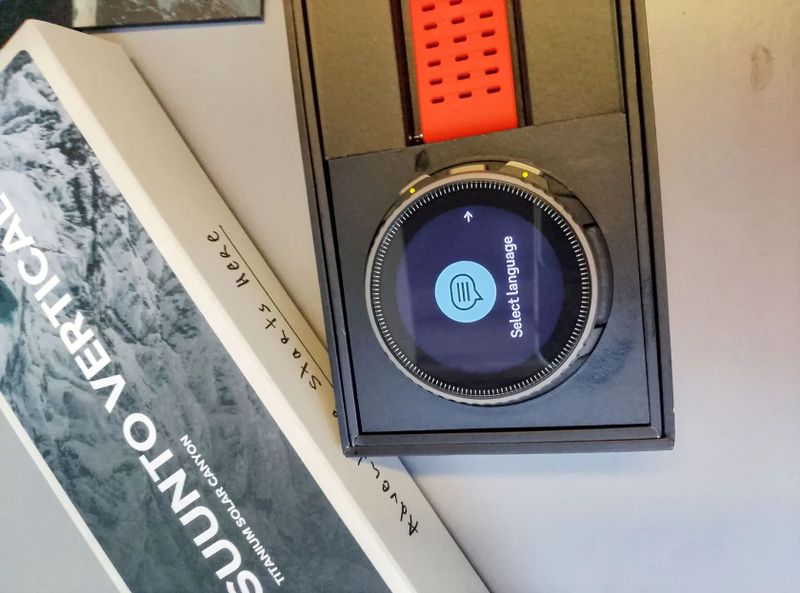 Suunto Vertical Titanium Solar Canyon, zánovní, top stav, záruka 