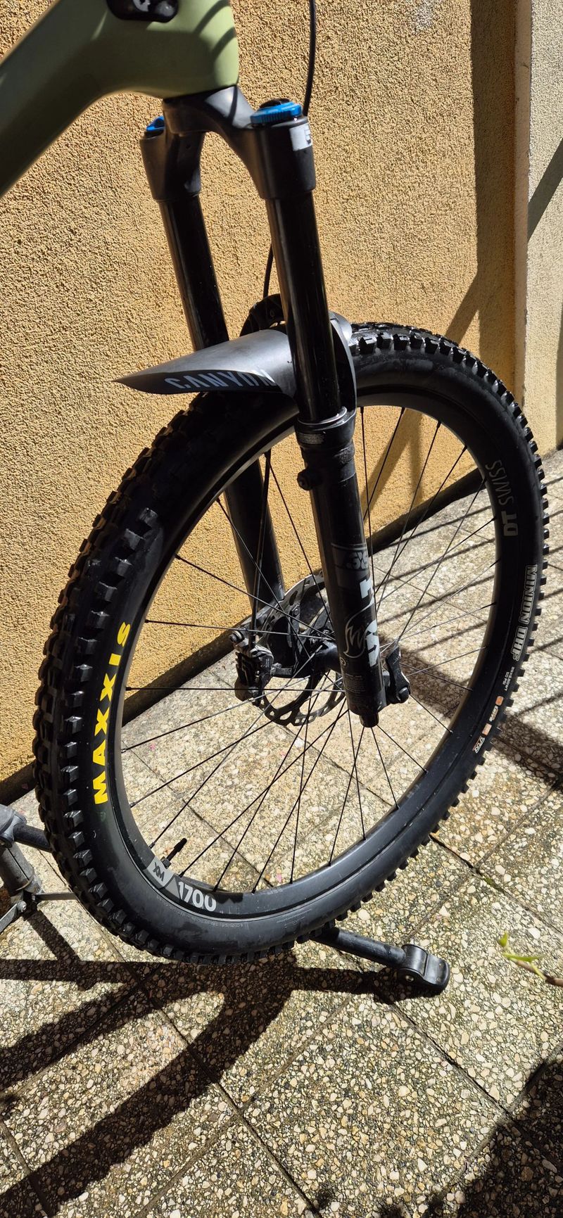 Canyon Spectral CF8
