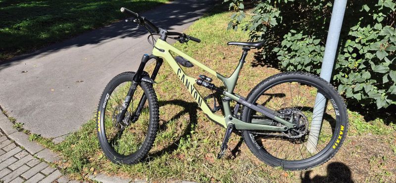 Canyon Spectral CF8