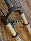 Rock Shox Reba SL 26kola 1600g sloupek 17cm