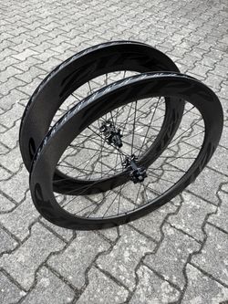 Silniční zapletená kola Zipp 404 + 808