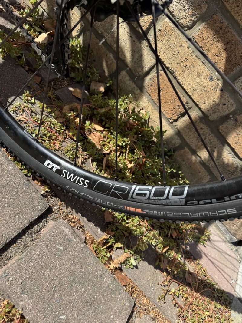 Canyon INFLITE CF SL // M