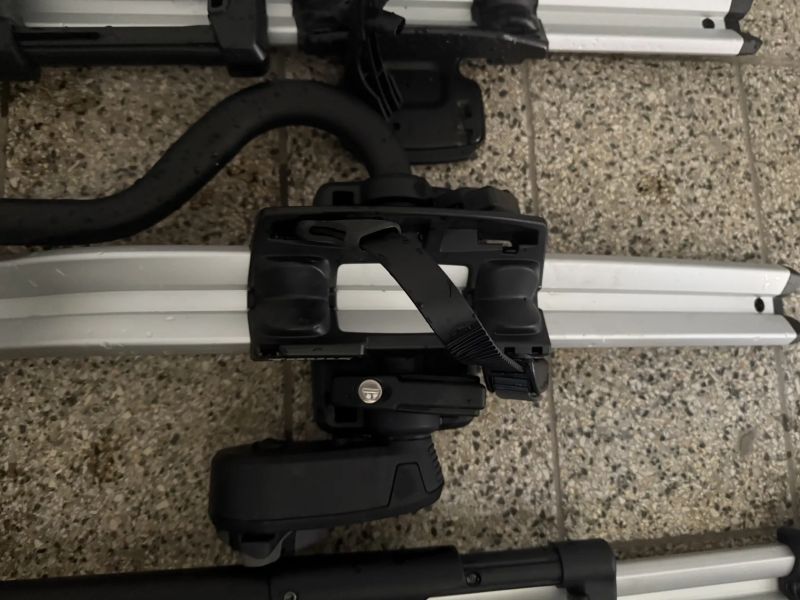 2x Thule ProRide 591, 2x Thule ProRide 598