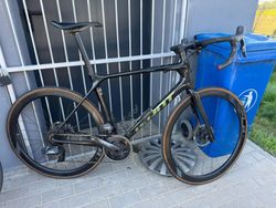 Giant TCR Sram Force AXS, karbonová kola SLR1