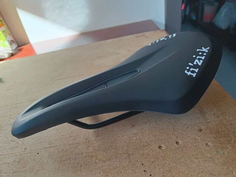 Prodám sedlo Fizik Terra Argo X5 140 mm