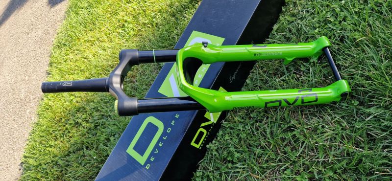 Vidlice DVO Diamond D1 
