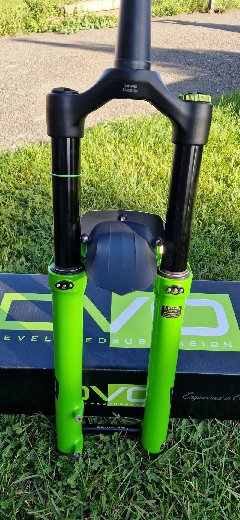 Vidlice DVO Diamond D1 