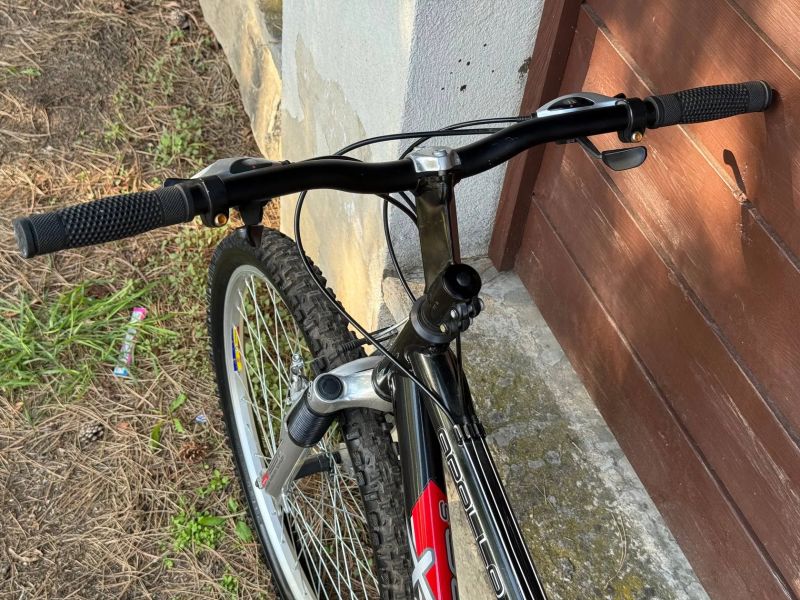 Horské kolo Apollo – po servisu, připravené k jízdě