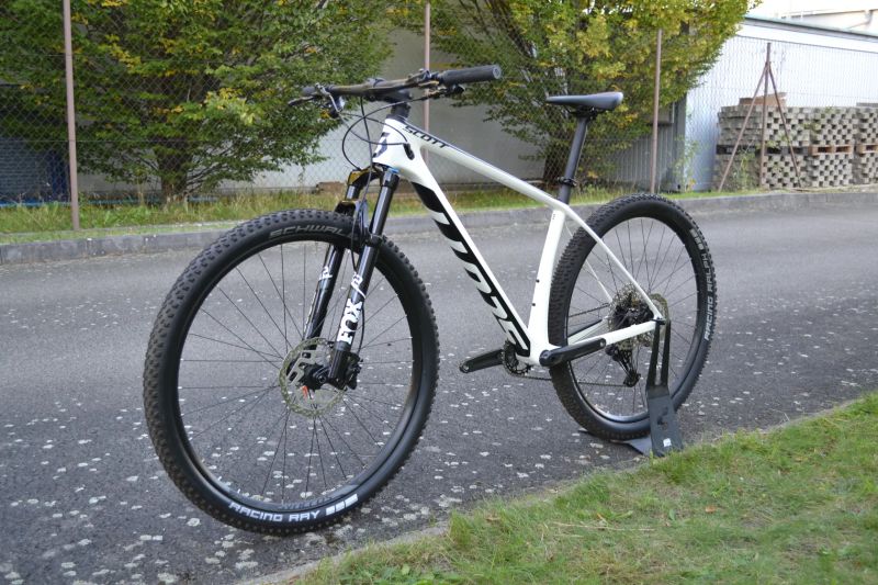 Scott Scale 930 White (L) Top Stav