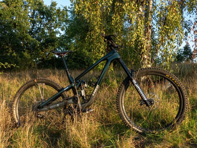 Trek Slash 9.8 XT gen. 6 - úplně nový rám! full 29" vel. M/L