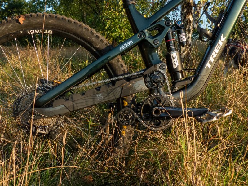 Trek Slash 9.8 XT gen. 6 - úplně nový rám! full 29" vel. M/L