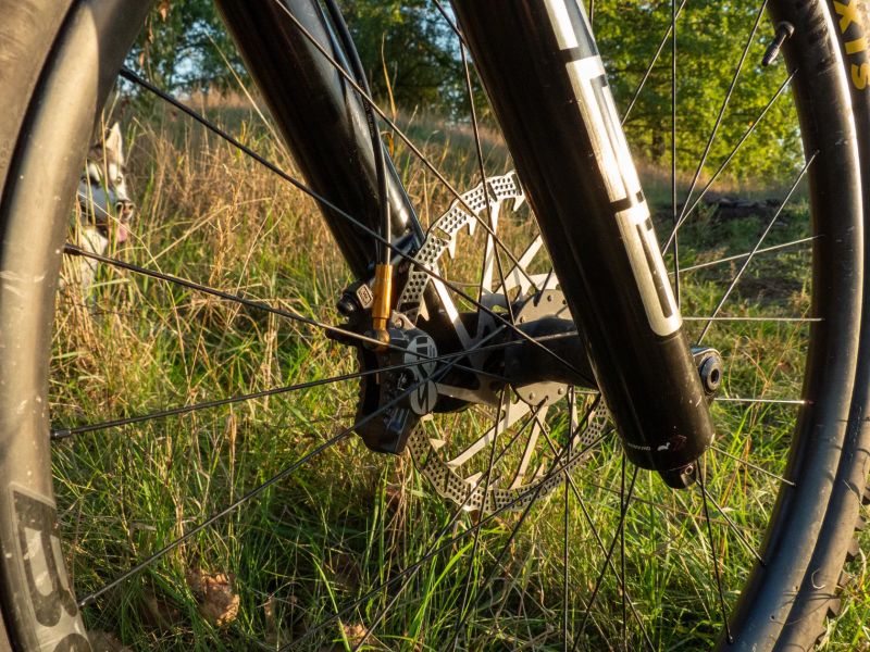 Trek Slash 9.8 XT gen. 6 - úplně nový rám! full 29" vel. M/L