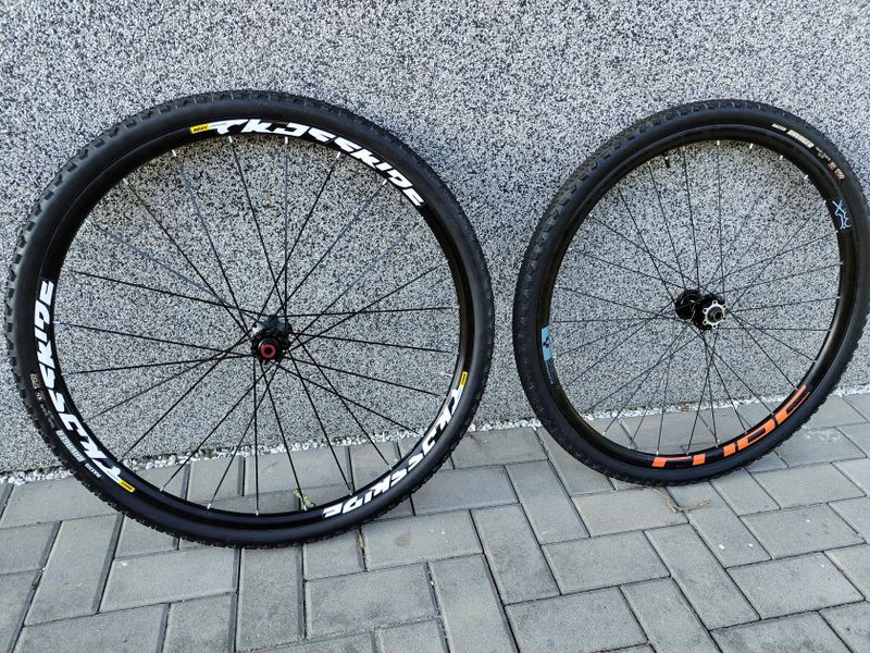 Gravel sada kol (12x100 a 12x142) Mavic + Cube