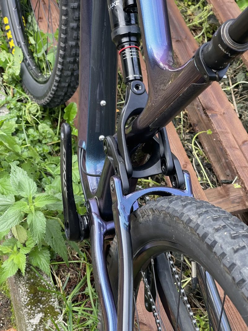 Cannondale Habit, velikos L, Rock shox Lyrik