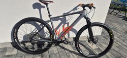 Cube Reaction C62 Race karbon