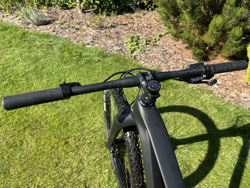 Ultralehké kolo z karbonu 27,5"od 135cm