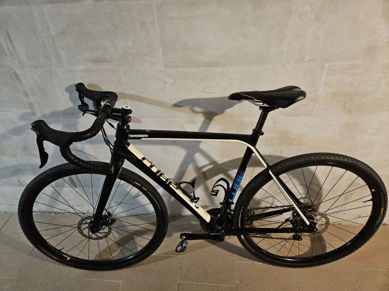 Cube Cross Race