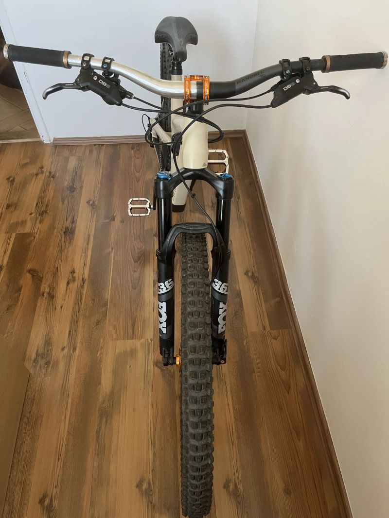 Canyon Spectral AL5 2023 (vel. L)