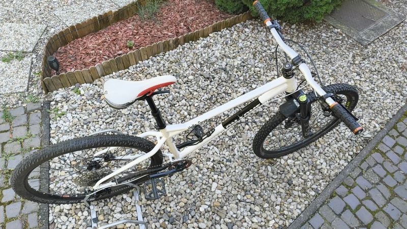 Trailový pevňák On-One Hello Dave | Shimano XT, DVO Diamond D2