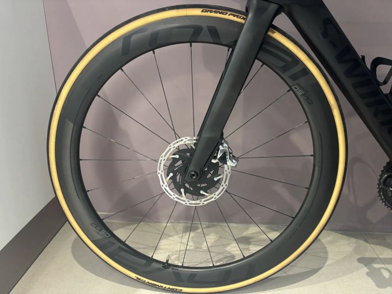 Zapletená kola ROVAL Rapide CL50