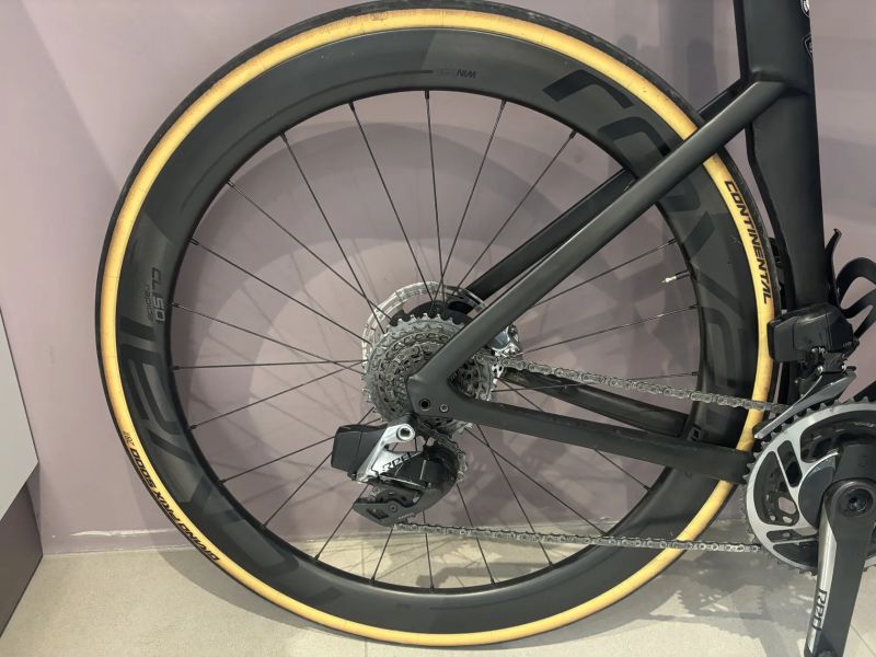 Zapletená kola ROVAL Rapide CL50