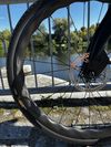 Pinarello Grevil F – Campagnolo Ekar, karbonová kola EIE, velikost 55
