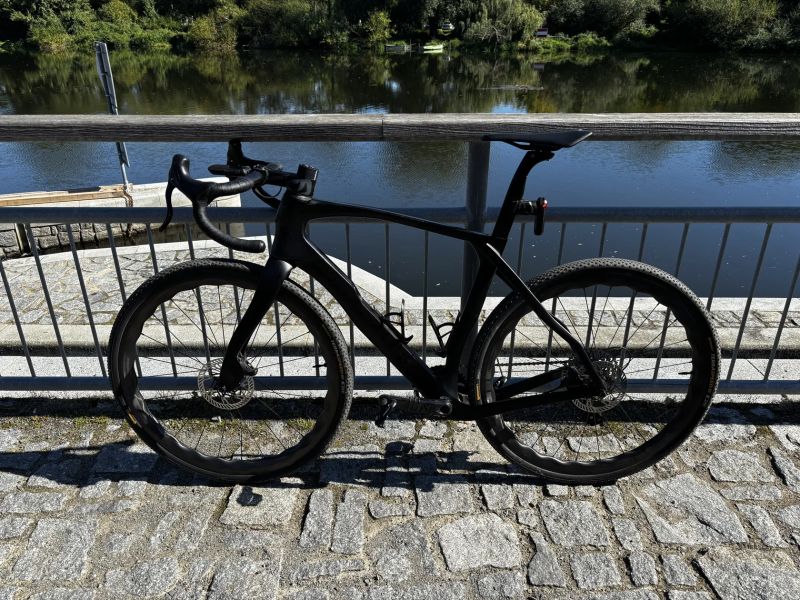 Pinarello Grevil F – Campagnolo Ekar, karbonová kola EIE, velikost 55