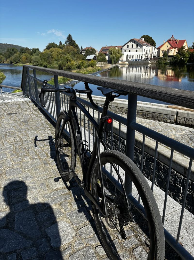 Pinarello Grevil F – Campagnolo Ekar, karbonová kola EIE, velikost 55