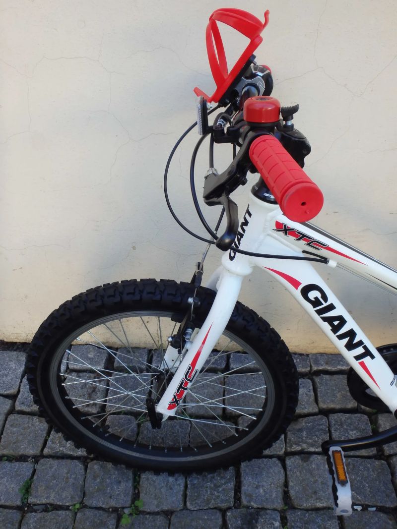 dětské horské MTB kolo Giant XTC20 pro výšku 115-135cm; po servisu + dárek
