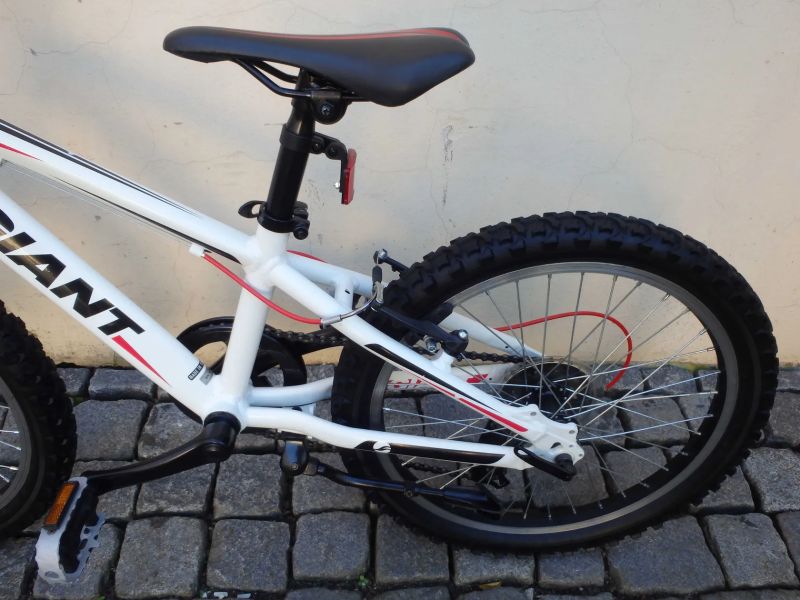 dětské horské MTB kolo Giant XTC20 pro výšku 115-135cm; po servisu + dárek