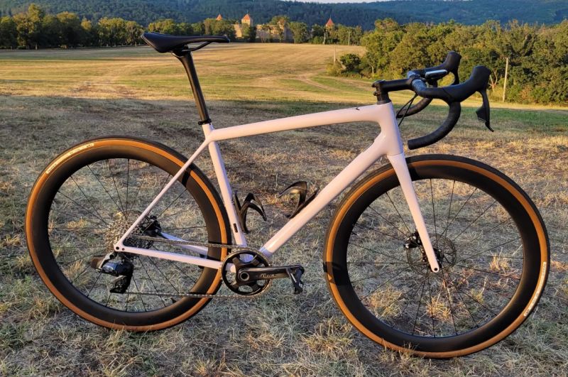 Specialized Aethos Rival AXS
