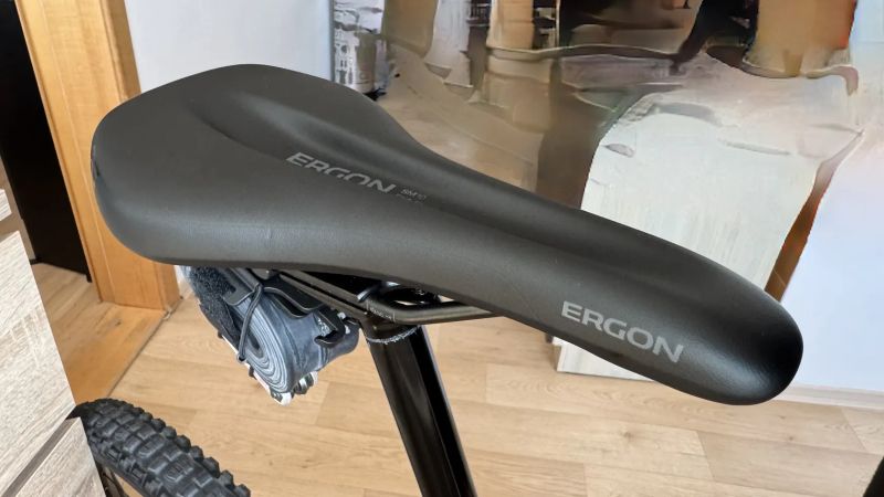 Nové sedlo ERGON SM10 enduro 140 mm